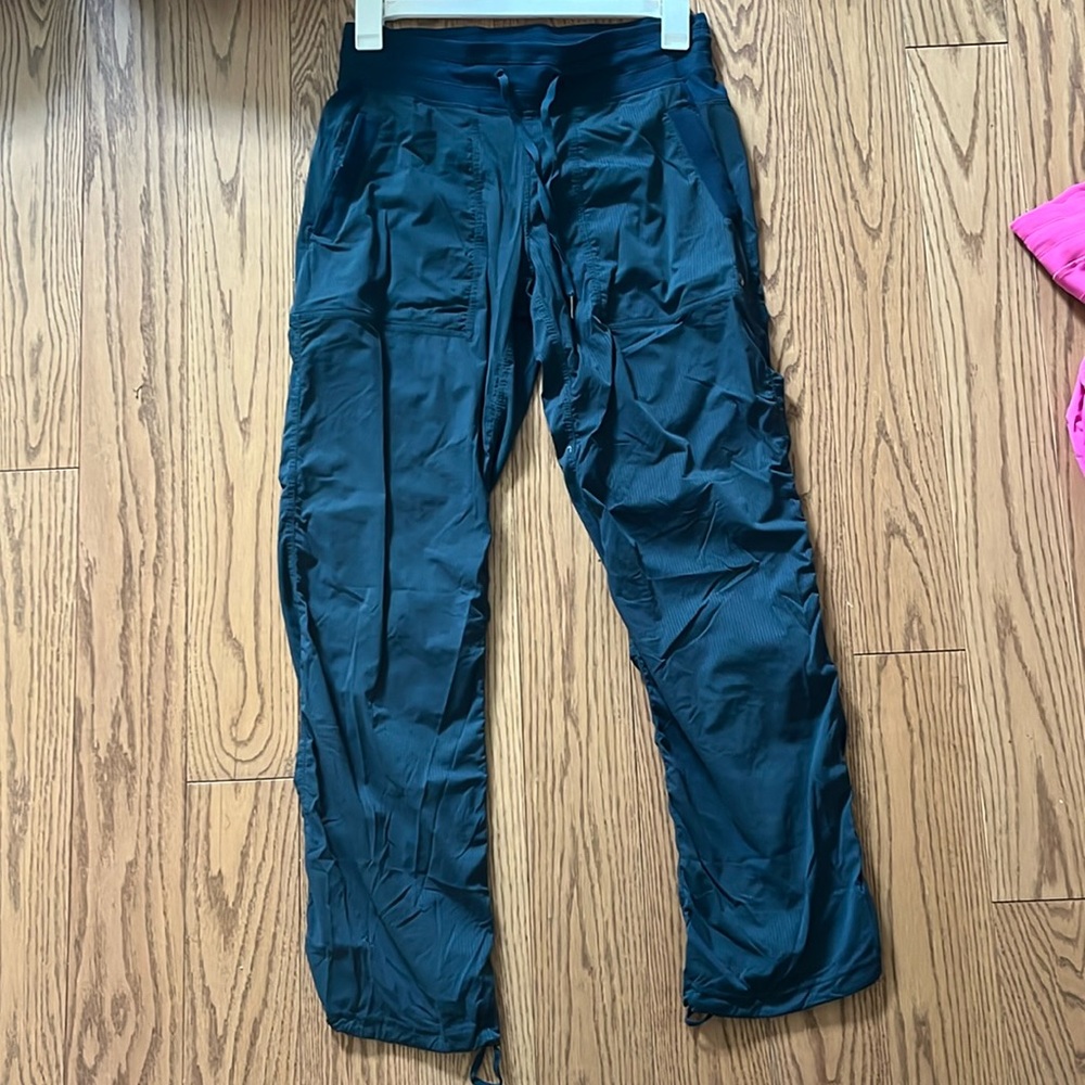 lululemon dance studio - submarine - size 8